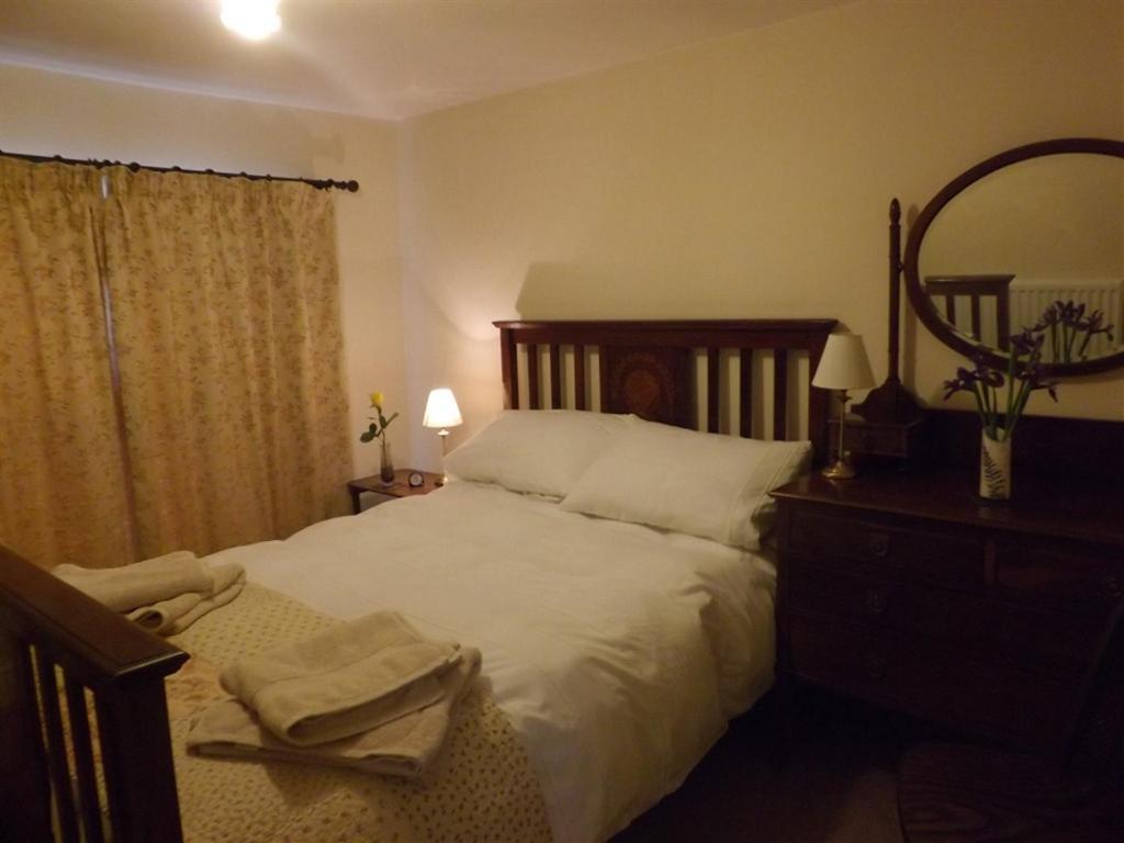 Hillis Close Farm Cottage 홀트휘슬 외부 사진