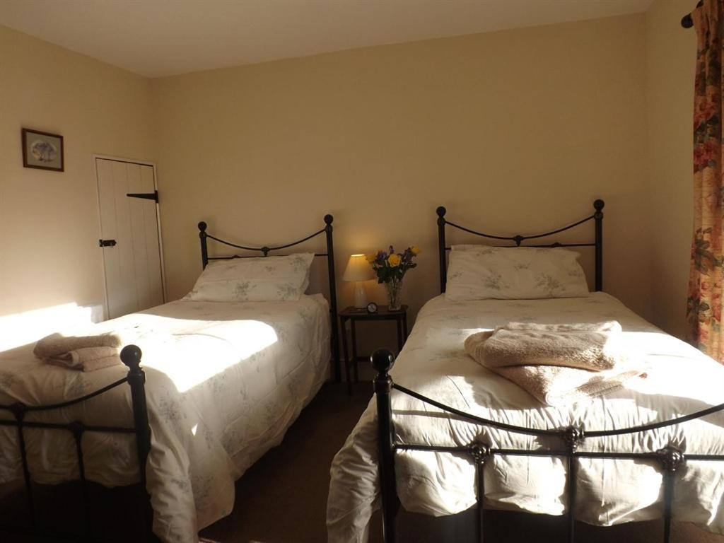 Hillis Close Farm Cottage 홀트휘슬 객실 사진